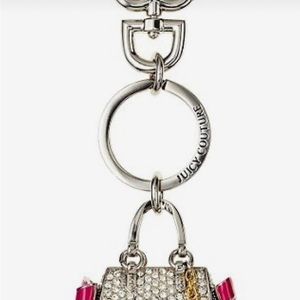 New juicy couture Daydreamer key fob